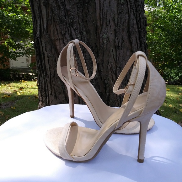 Wild diva lounge NWOT - Picture 2 of 5